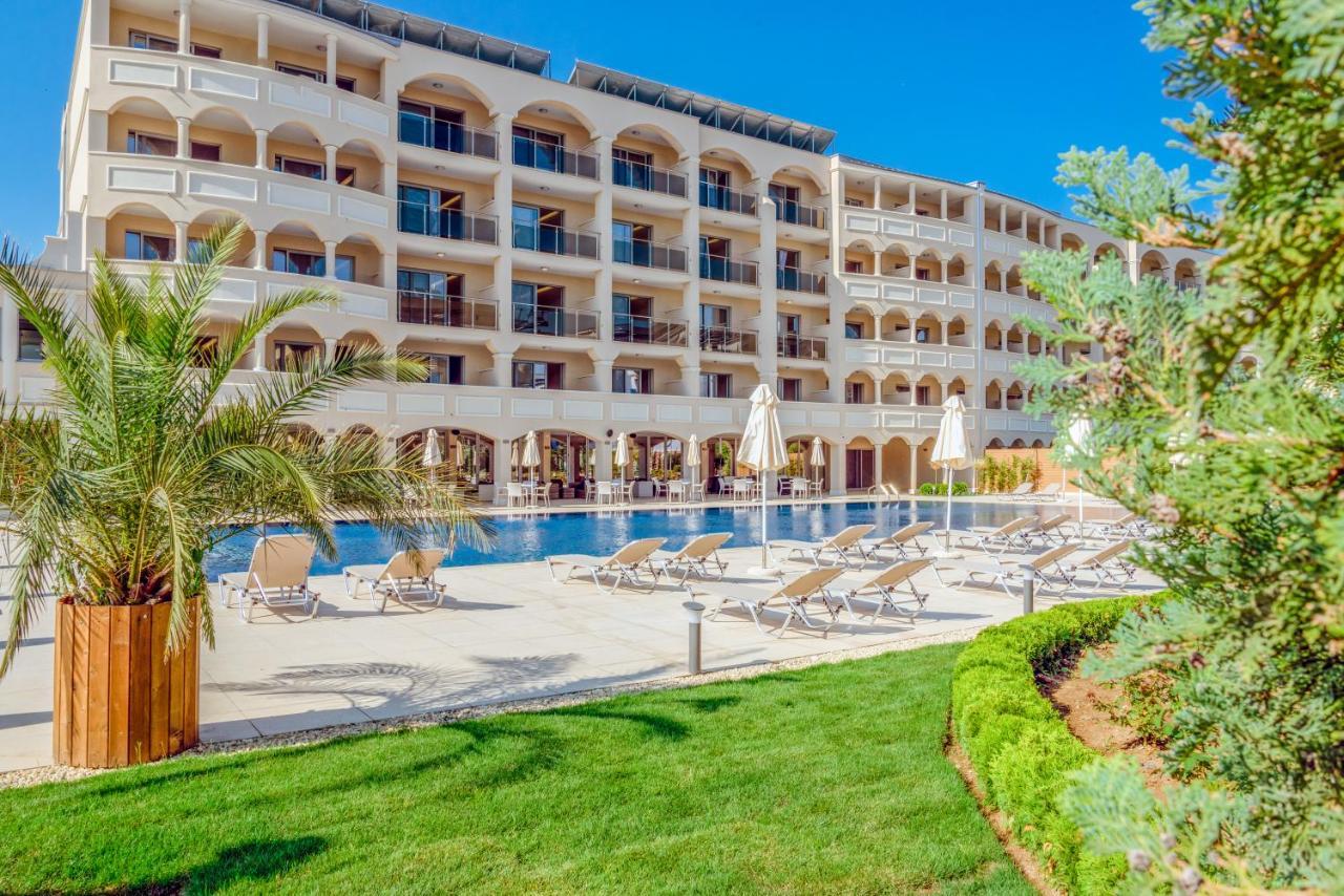 Belvedere Hotel 프리모르스코 외부 사진