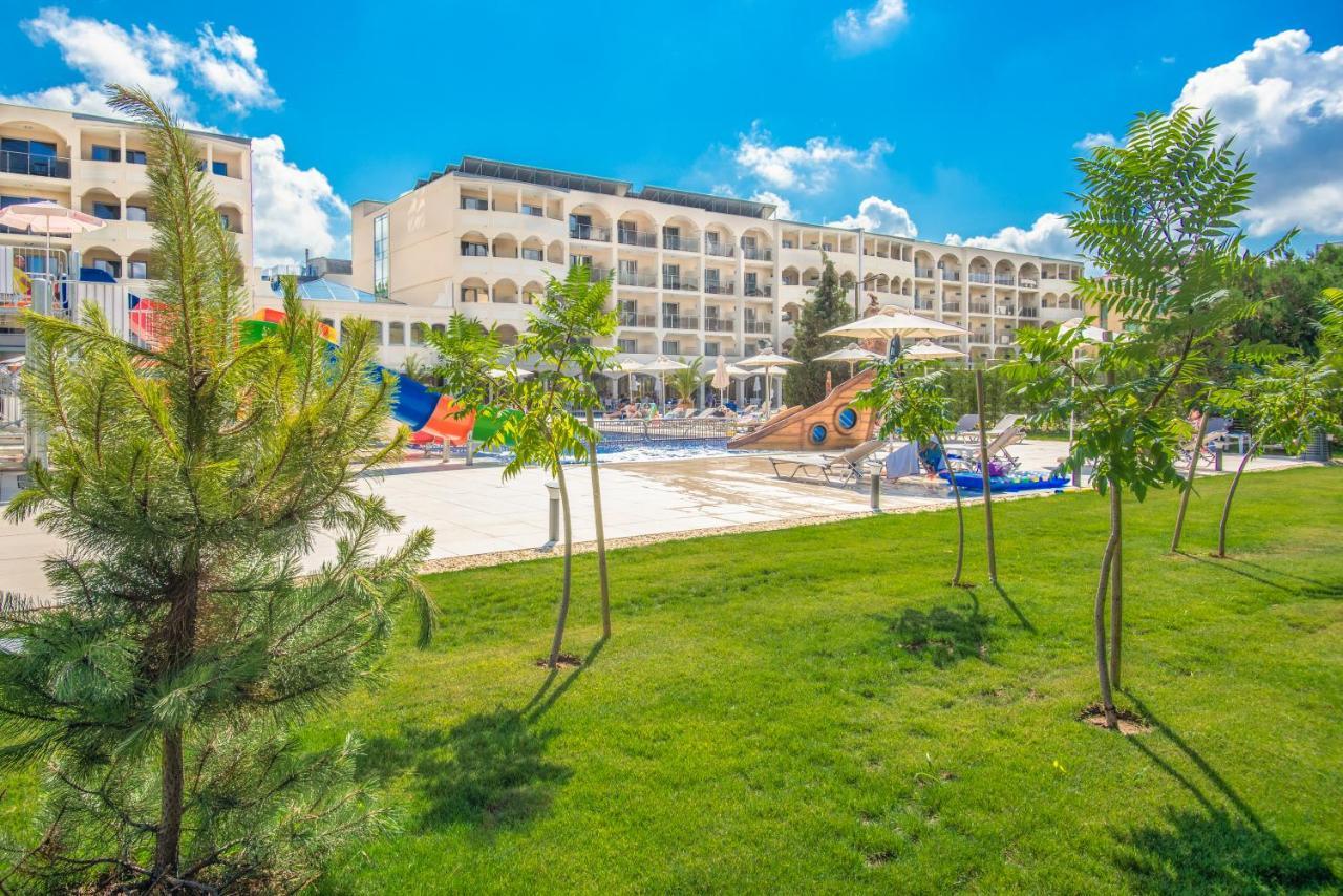 Belvedere Hotel 프리모르스코 외부 사진