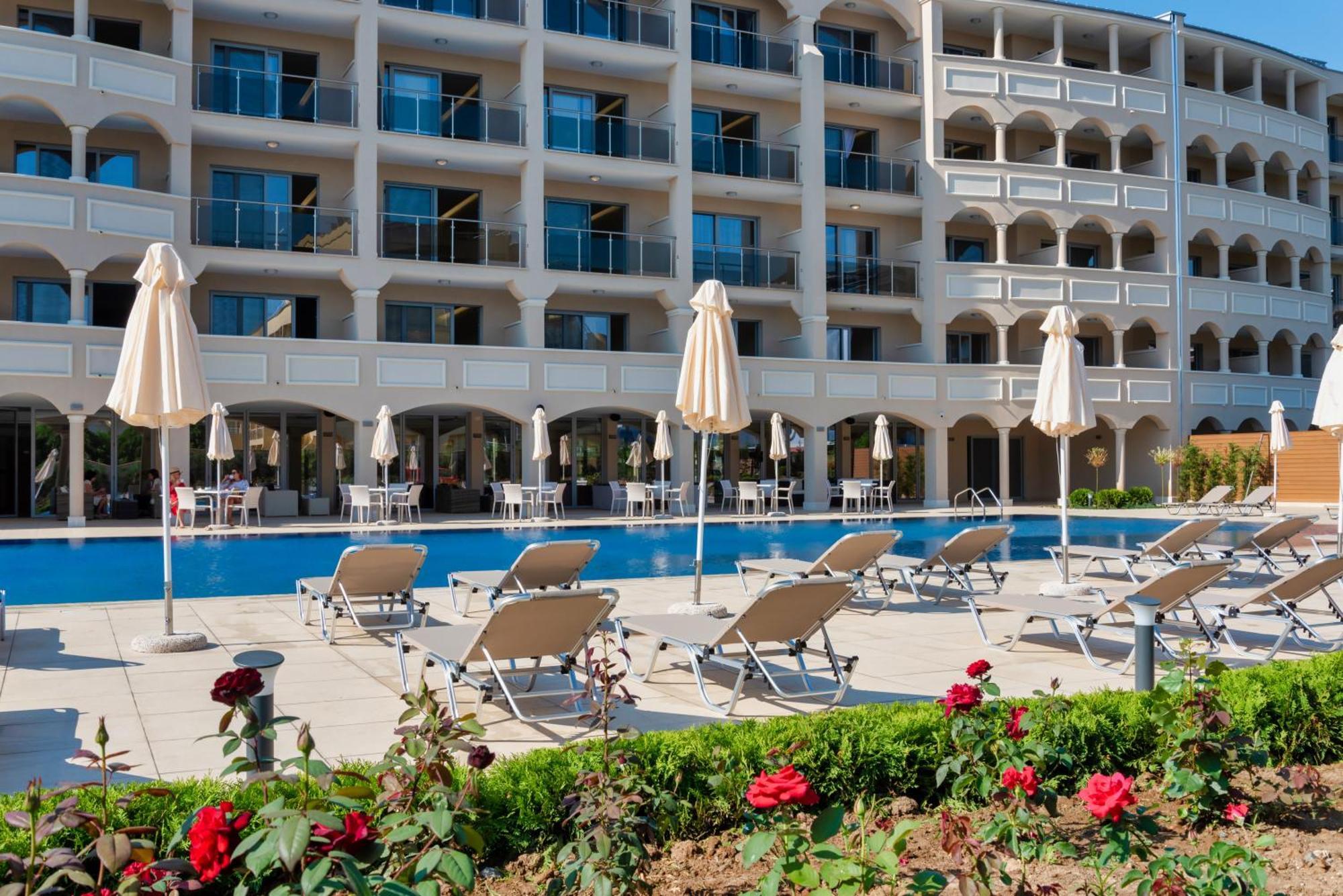 Belvedere Hotel 프리모르스코 외부 사진