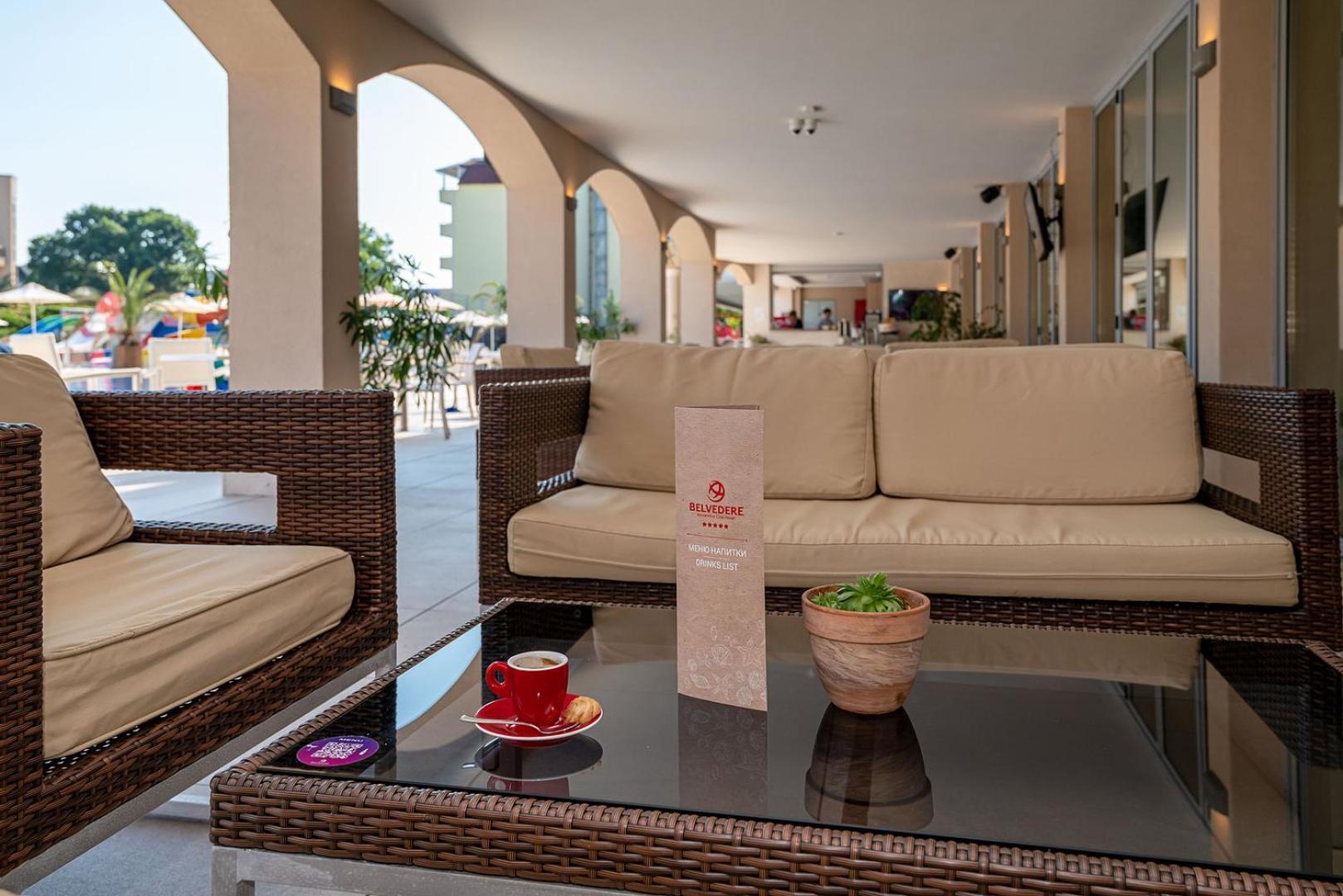 Belvedere Hotel 프리모르스코 외부 사진