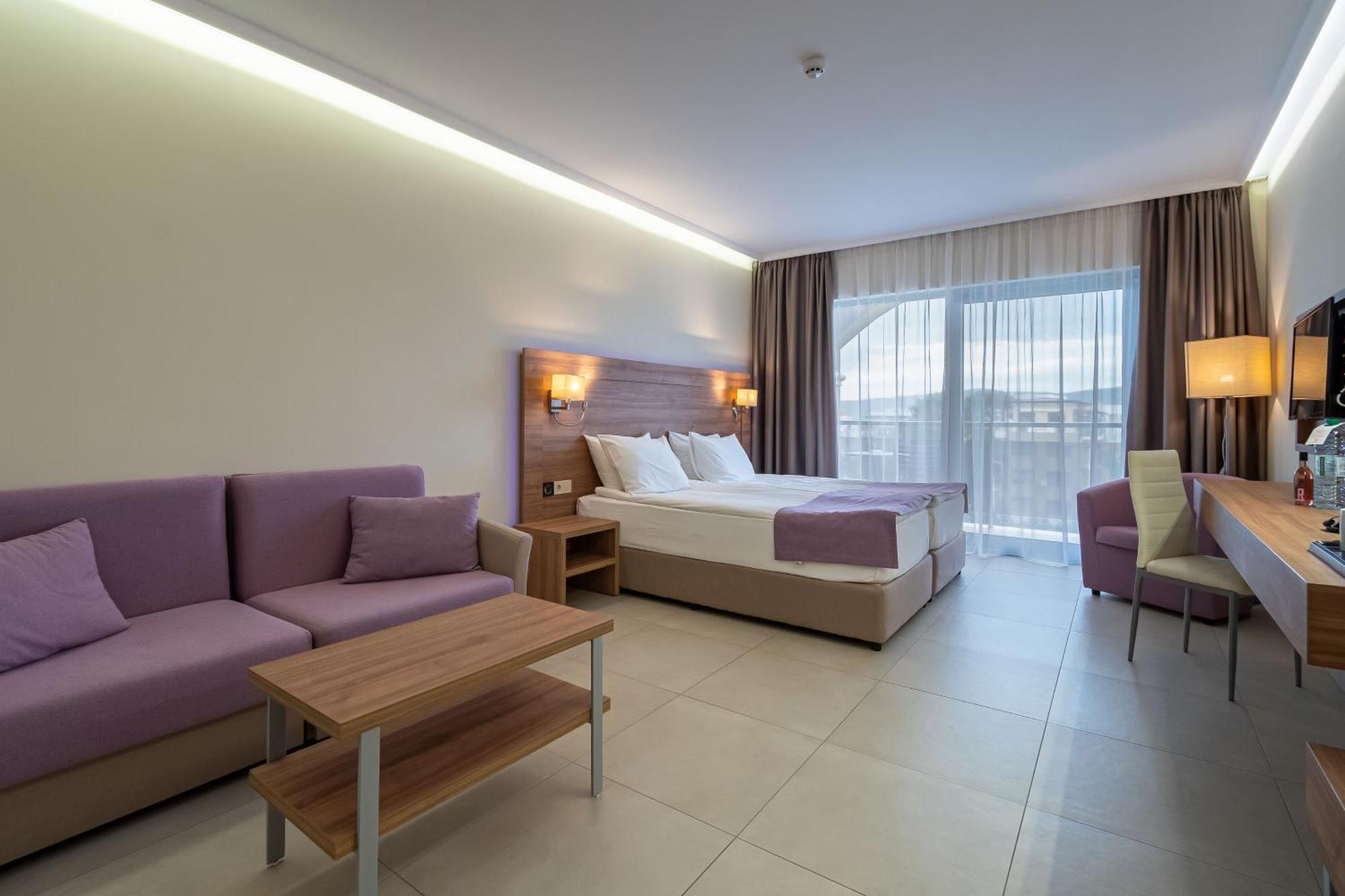 Belvedere Hotel 프리모르스코 외부 사진